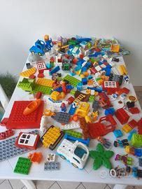 circa 4 kg di Lego Duplo