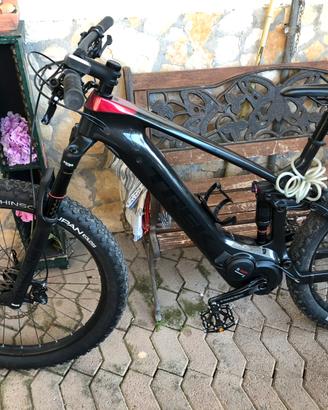 Mtb carbonio eletrica permuto