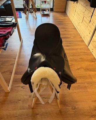 Sella Dressage