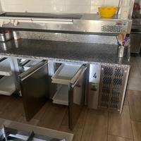 Banco pizza refrigerato e porta ingredienti