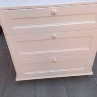 cassettiera in legno 