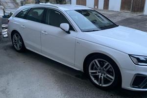 Audi A4 45tsfi s-tronic 4x4 s-line edition
