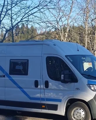 Camper furgonato autocostruito