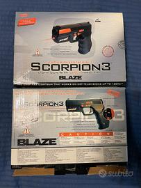 2× Pistole Blaze Scorpion 3 PS1 / PS2 / PS one