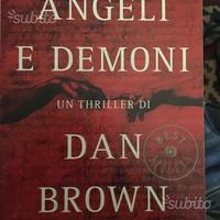 Dan Brown - Angeli e demoni