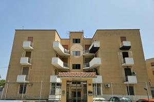 3 LOCALI A PALERMO