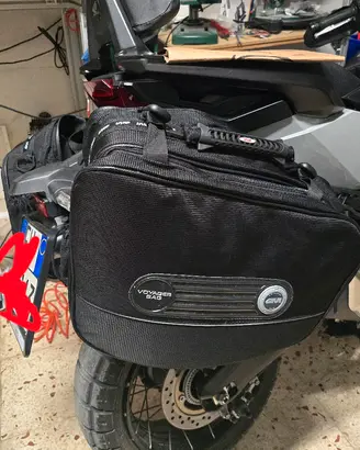 Borse GIVI T411 espandibili.