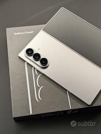 Samsung GALAXY Z Fold 7 256GB Silver Shadow NUOVO