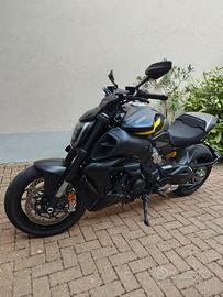 Ducati Diavel V4