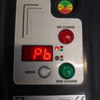 Carica batterie industriale Zivan 24V 85A NG3