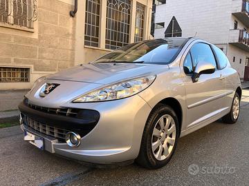 Peugeot 207 1.4 benzina 65000km!!!!!