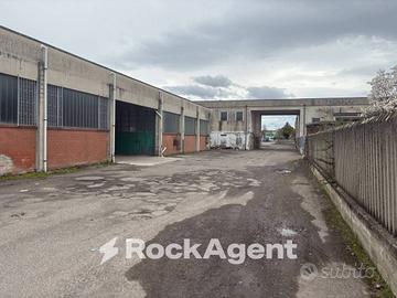 PORZIONE DI CAPANNONE A TORTONA