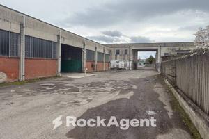 PORZIONE DI CAPANNONE A TORTONA