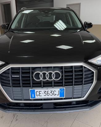 Audi Q3 35 TDI quattro S tronic Business