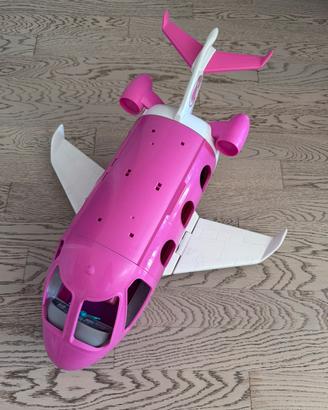 Set Barbie: casa, aereo, macchina e 12 Barbie