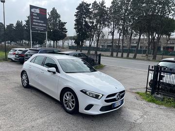 Mercedes-benz A 180 A 180 d Automatic Sport