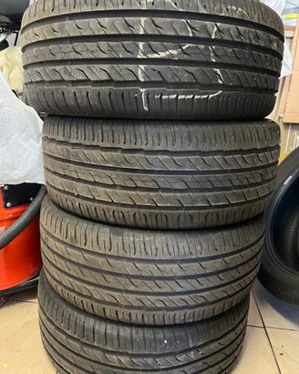 Gomme 225/50R17 estive