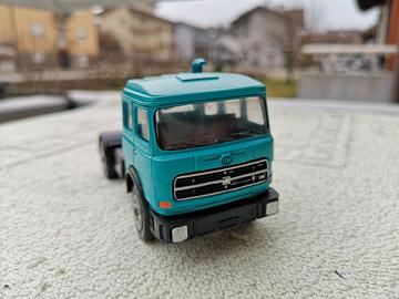 Camion formatoys 1/43