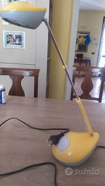 Lampada da scrivania giallo grigia mod. PINGO