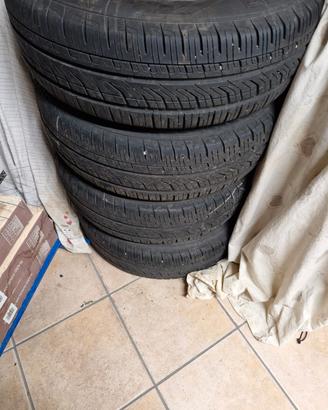 gomme 225/65 R17