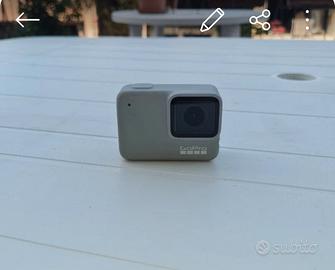 Go pro hero 7 white