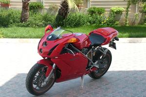 DUCATI 749
