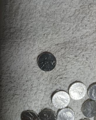 50 monete metalliche da lire 50