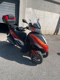 Mp3 piaggio yourban 300 LT