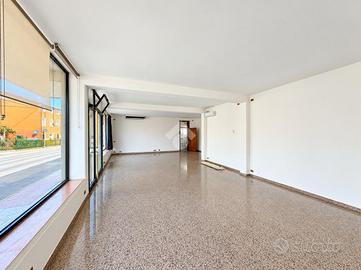 NEGOZIO A FONTANIVA