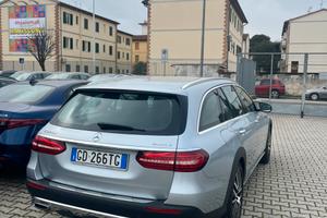 Mercedes e 220 alterrain