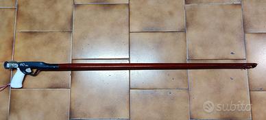 Fucile Sub arbalete in legno 110 cm. 