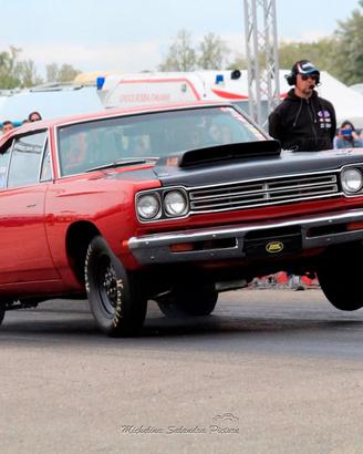 Plymouth Altro ROADRUNNER 2DR HP