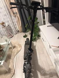 Monopattino elettrico Ausom l2