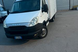 Iveco Daily 35 C 15 con motore 3000