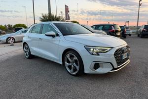 AUDI A3 SPB 30 g-tron S tronic Business Adv.