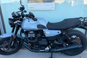 Moto Guzzi v7 Sport