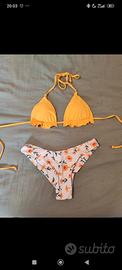 Costume brasiliano giallo a fiori