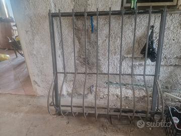 Grata e pensilina in ferro 