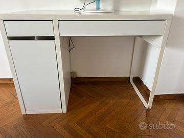 Scrivania IKEA