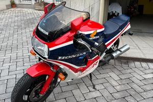 Honda VF1000R