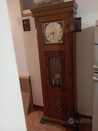 Orologio a pendola da terra