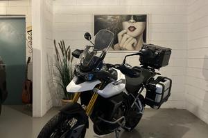 Triumph Tiger 900 Rally Pure White