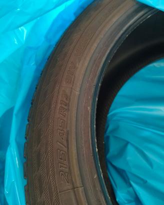 Gomme invernali 215/45 r17 (SOLO RITIRO A MANO)