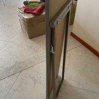 Specchio da pavimento con cavalletto