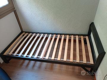 letto singolo con materasso