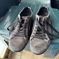 Box di due paia di scarpe