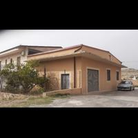 Garage di mq 120 + bagno