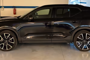 XC40 20231.5 t5 recharge phev Ultimate Dark auto