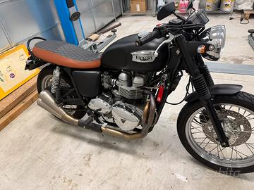 Trimph Bonneville 790cc
