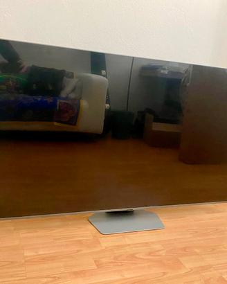 Smart TV Samsung QLED 554K  danneggiato